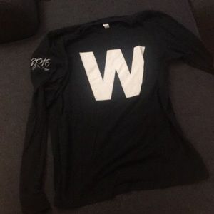 Cubs W shirt